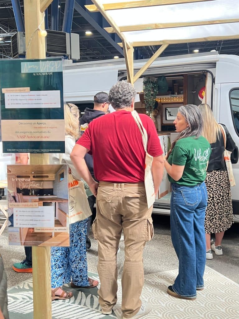 Stand VANSP au salon Vanlife Expo services d'homologation RTI et conseils VASP.
